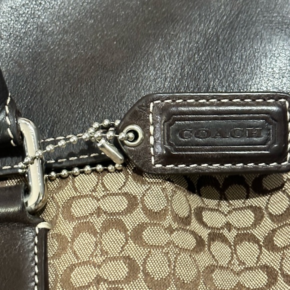 Authentic Coach Tote in Brown - Picture 3 of 15